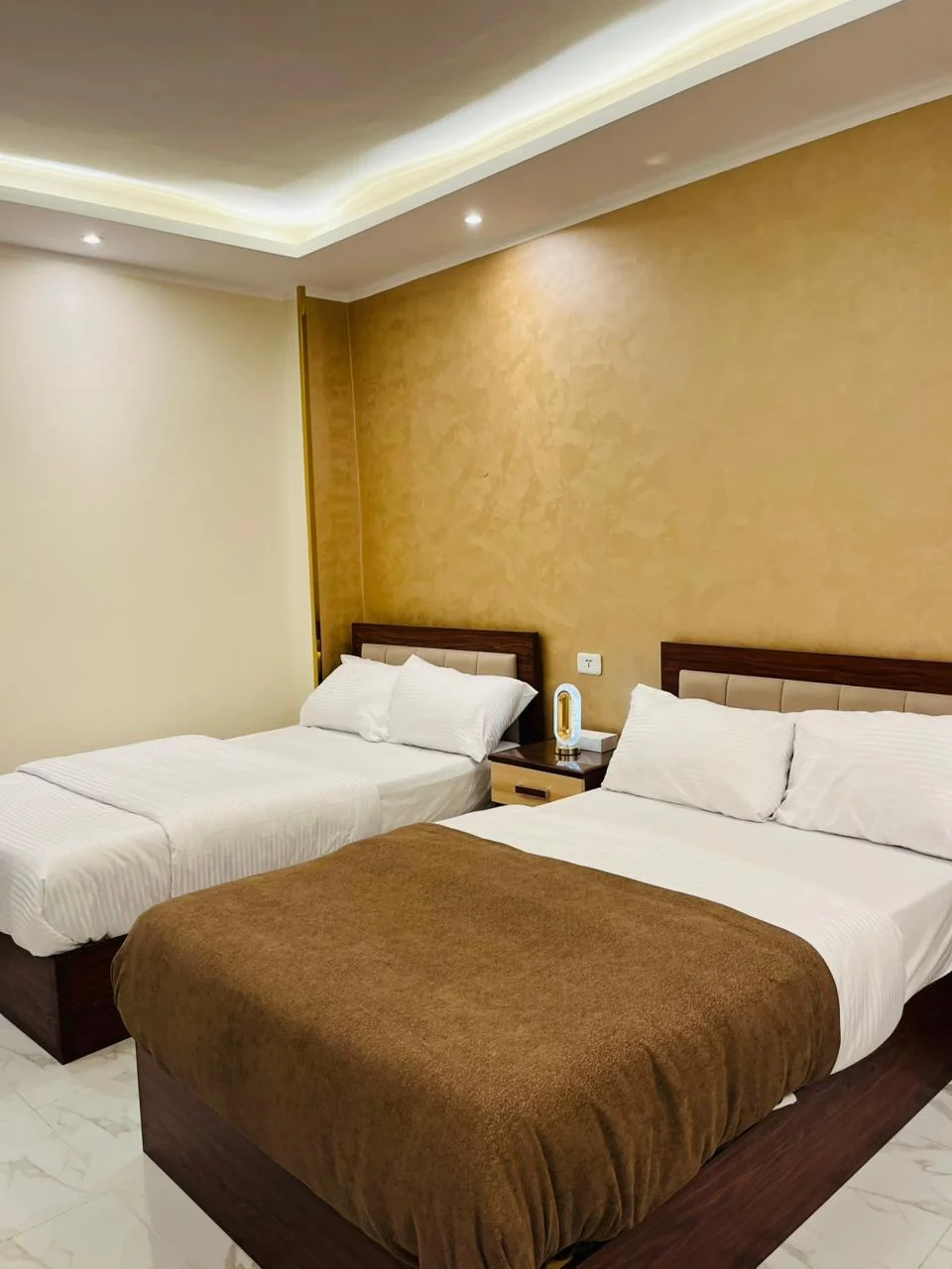 Double room for two guests with private bathroom
